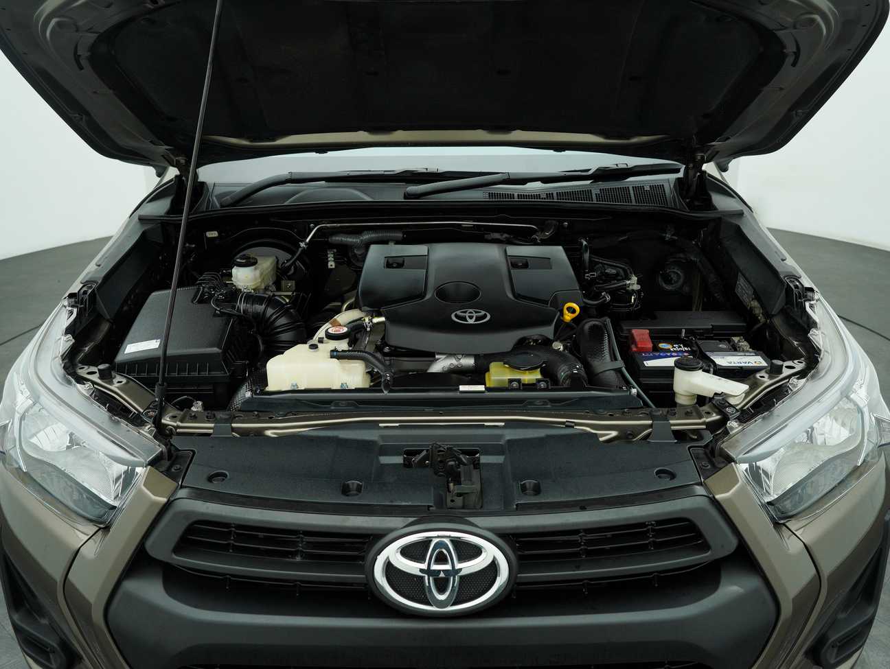 terpakai 2021 Toyota Hilux E Dual Cab 2.4