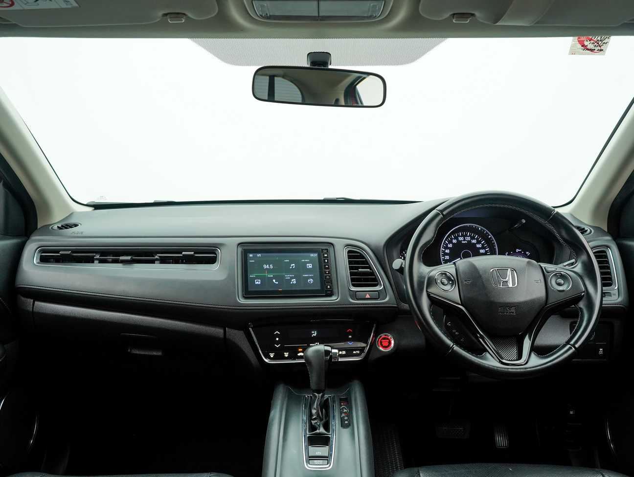 terpakai 2021 Honda HR-V V 1.8