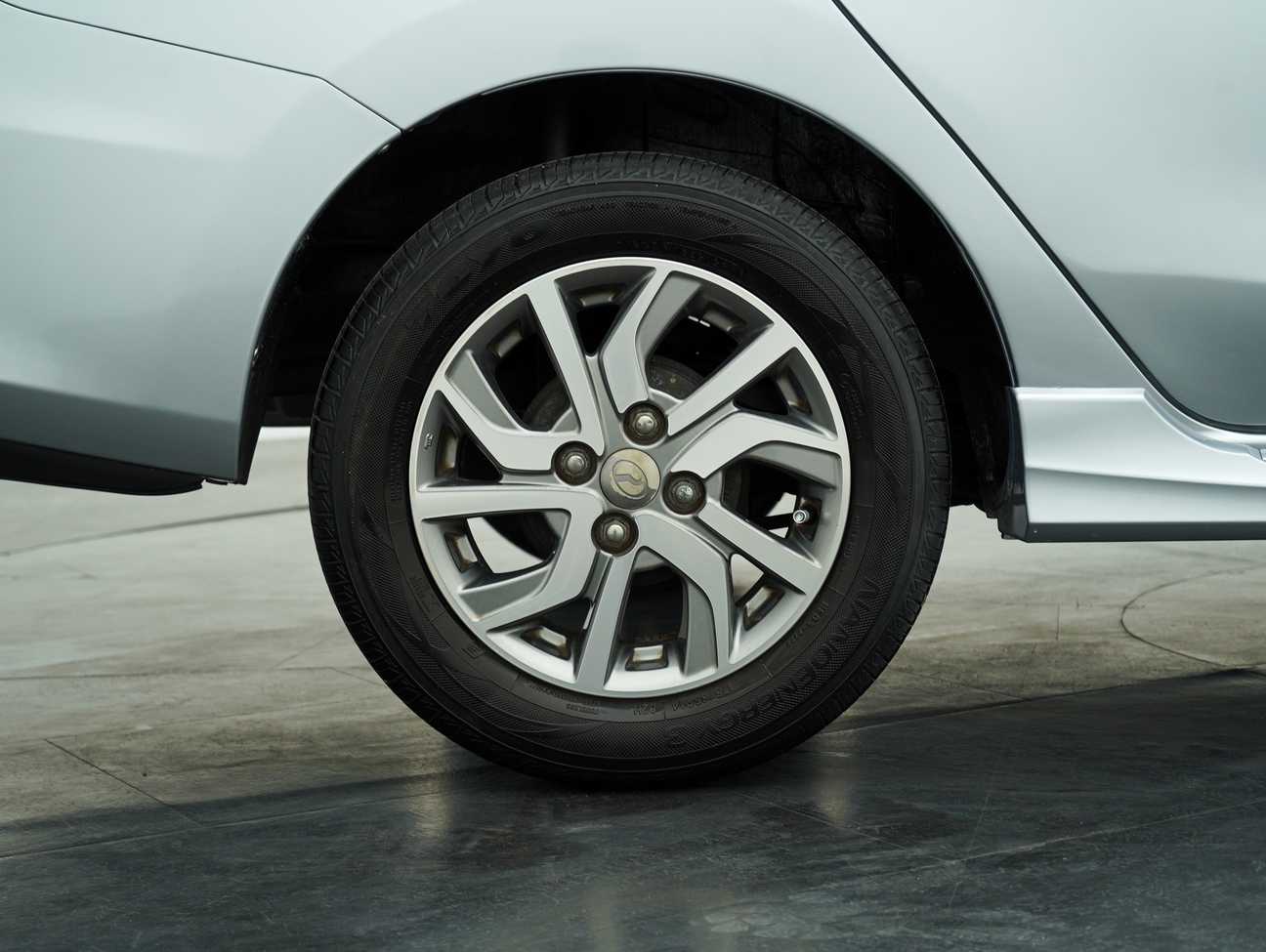 terpakai 2018 Perodua Bezza Advance Premium 1.3