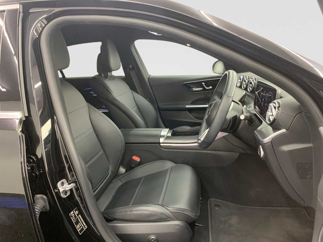 used 2022 Mercedes-Benz C200 Avantgarde 1.5