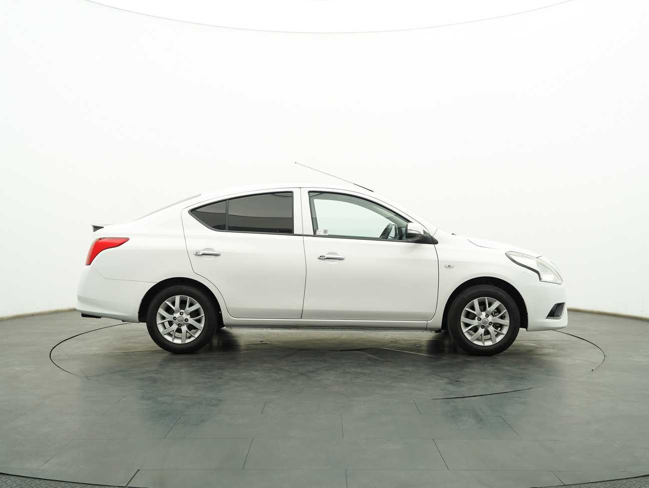 used 2018 Nissan Almera E 1.5