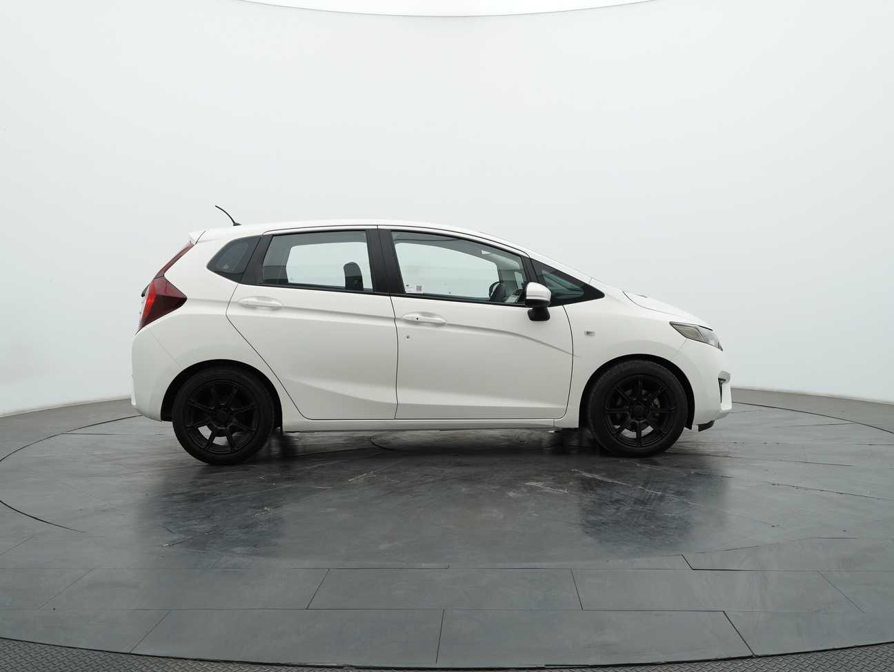 used 2016 Honda Jazz E 1.5