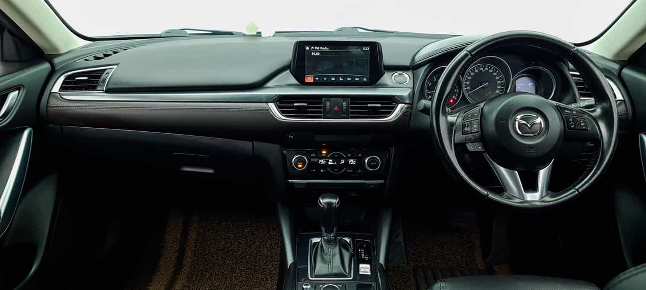 terpakai 2015 Mazda 6 SEDAN SKYACTIV-G 2.0