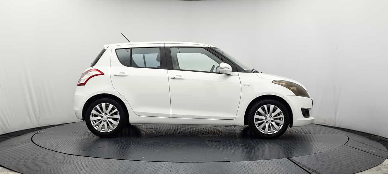 terpakai 2013 Suzuki SWIFT GLX 1.4