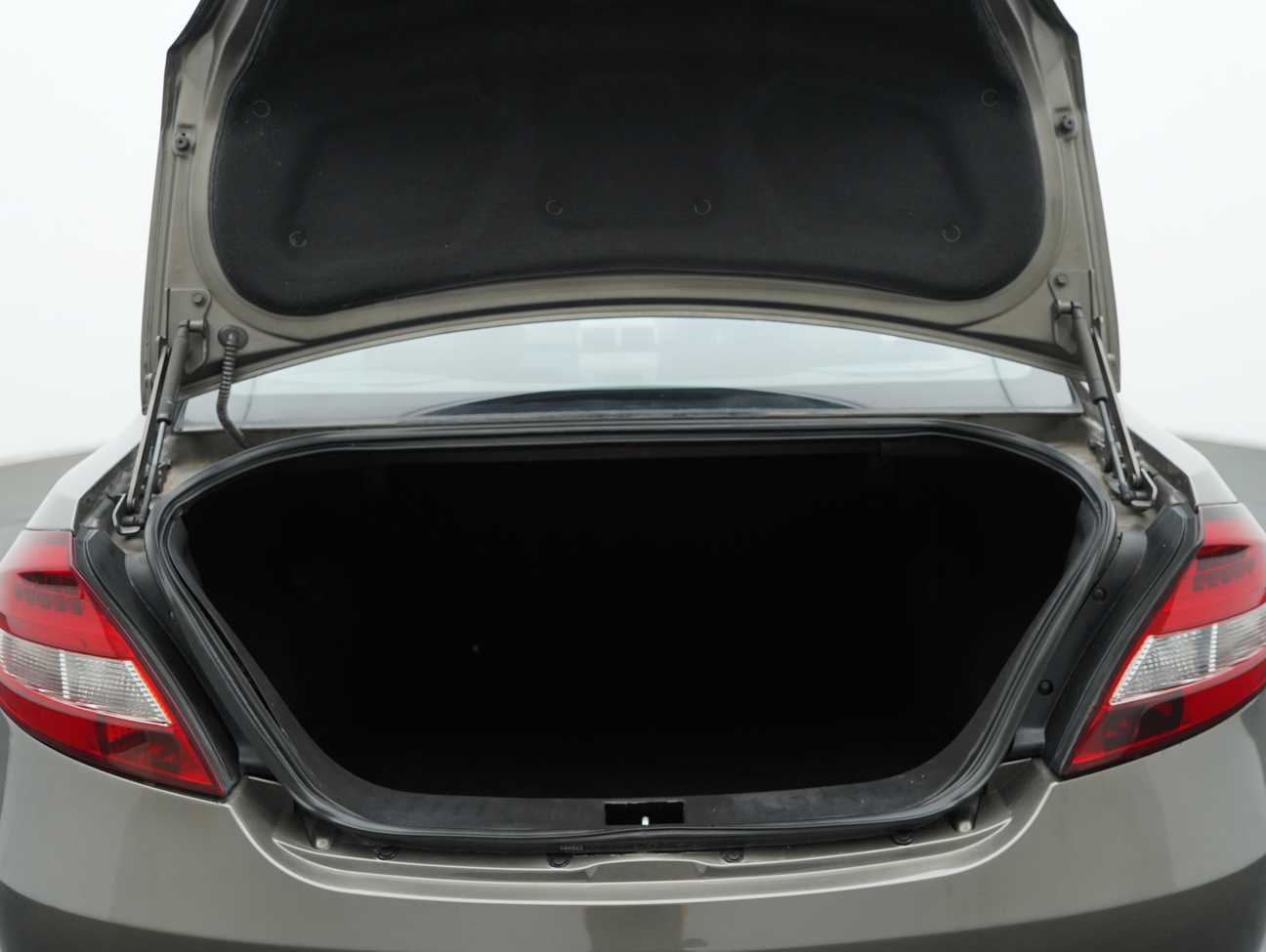 terpakai 2011 Proton Persona Elegance Medium Line (Metallic) 1.6
