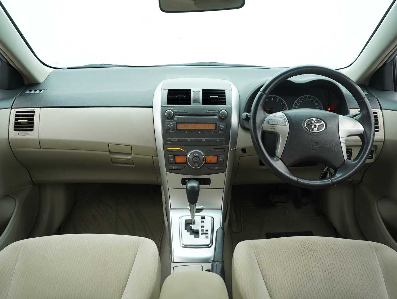 used 2012 Toyota Corolla Altis E 1.8