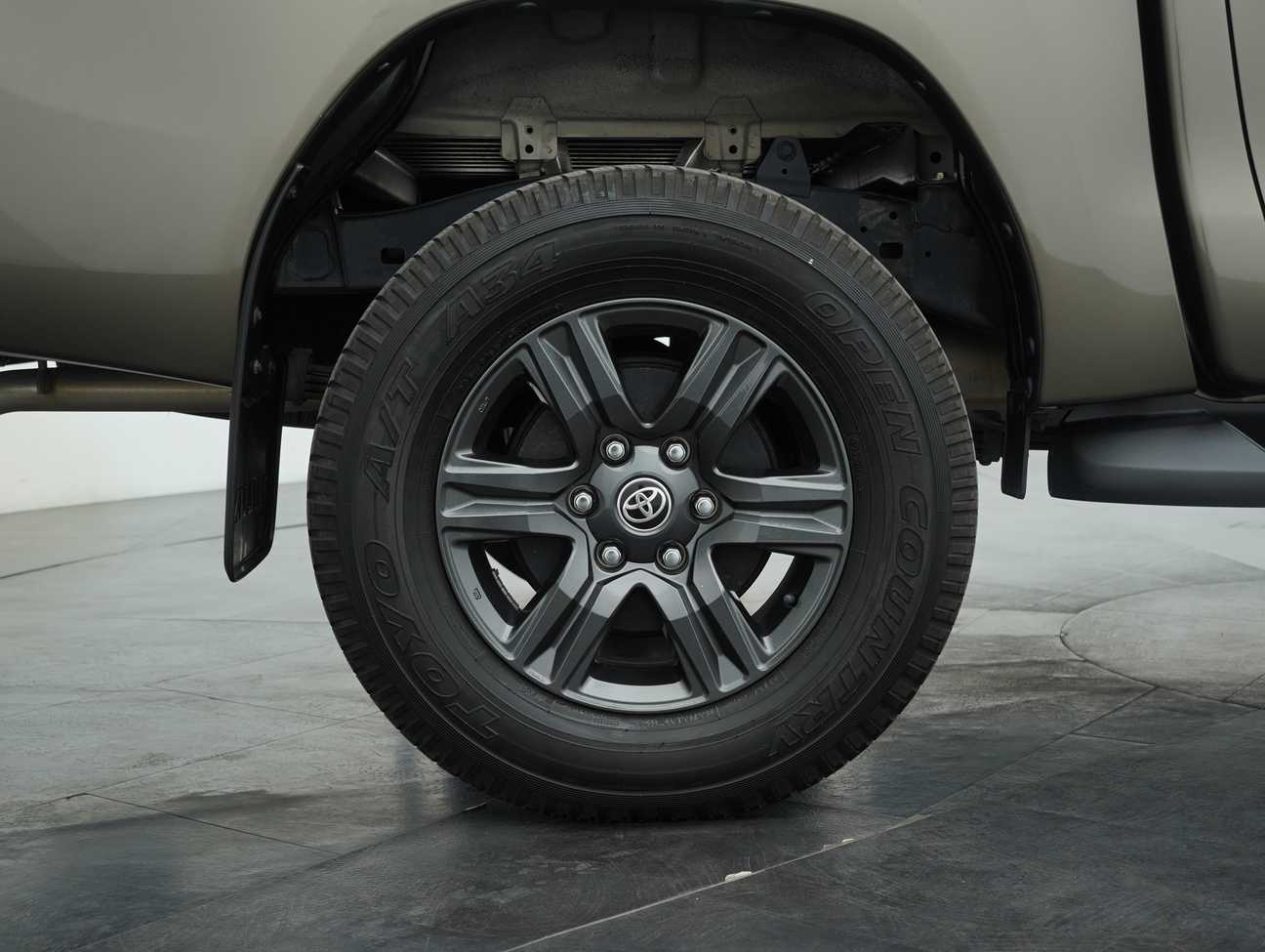 used 2022 Toyota Hilux E Dual Cab 2.4