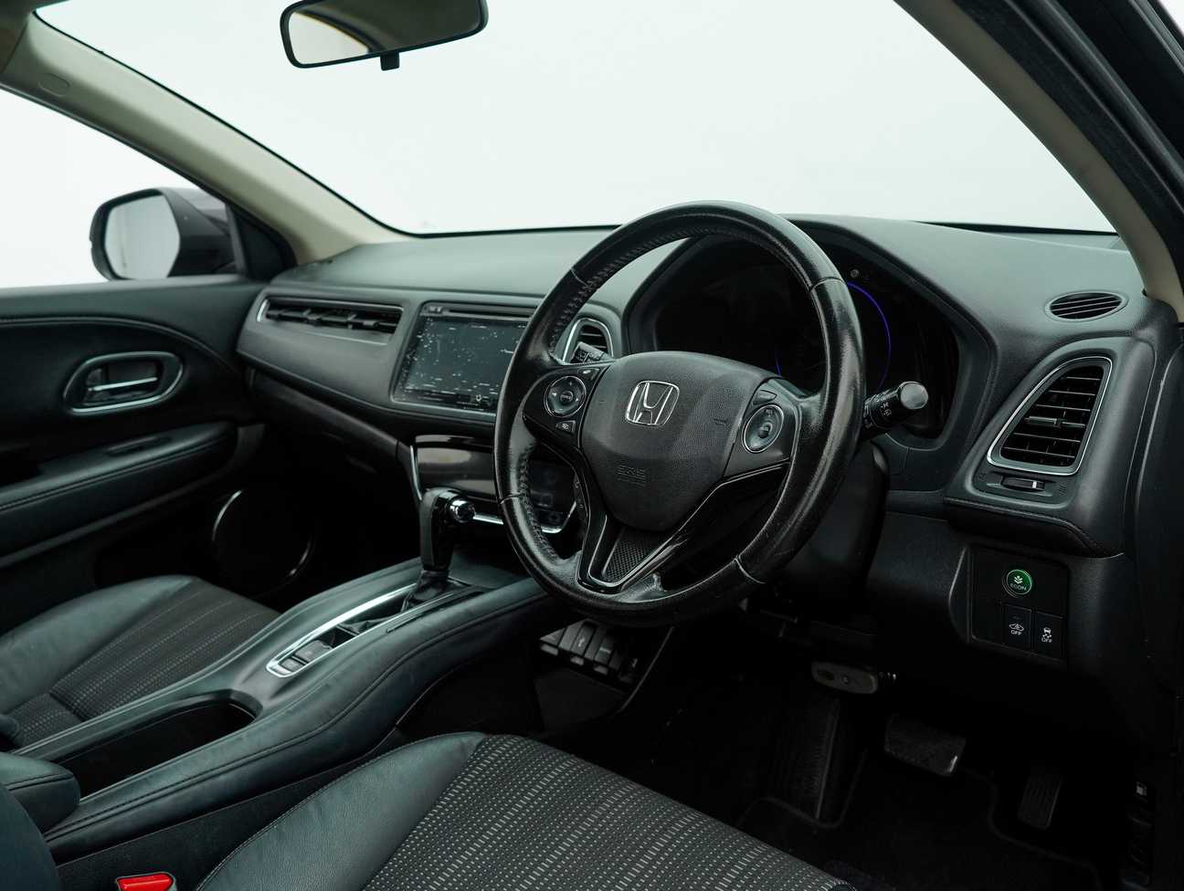 used 2015 Honda HR-V V 1.8