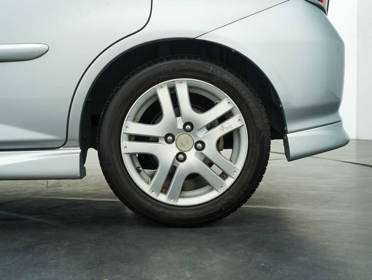 used 2005 Honda Jazz VTEC 1.5