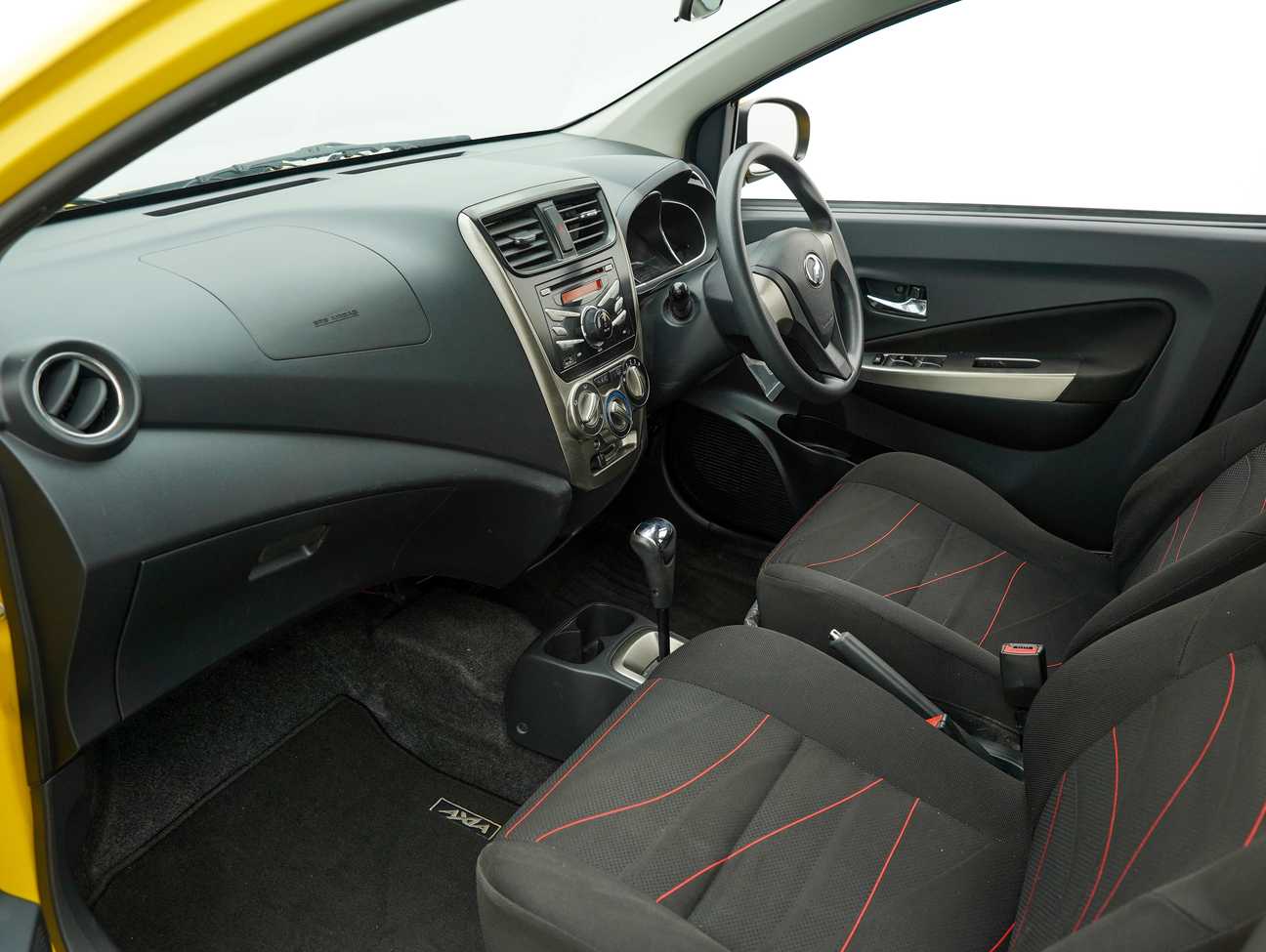 terpakai 2015 Perodua AXIA SE 1.0