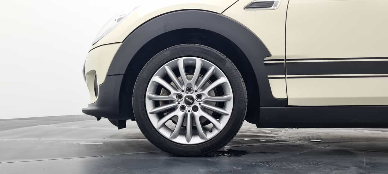 terpakai 2017 Mini COOPER CLUBMAN 1.5