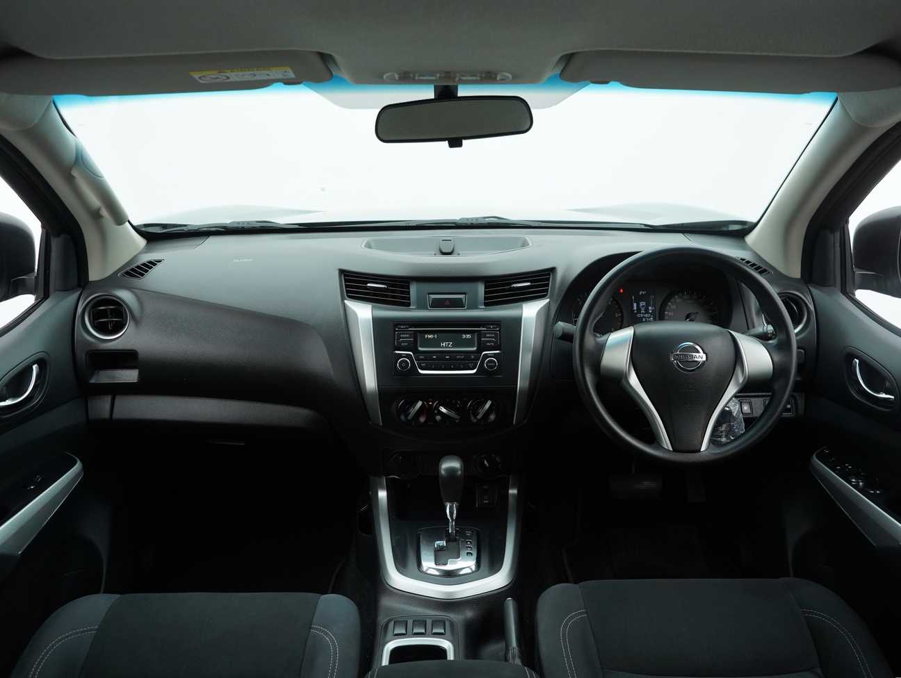 used 2019 Nissan Navara NP300 SE Dual Cab 2.5