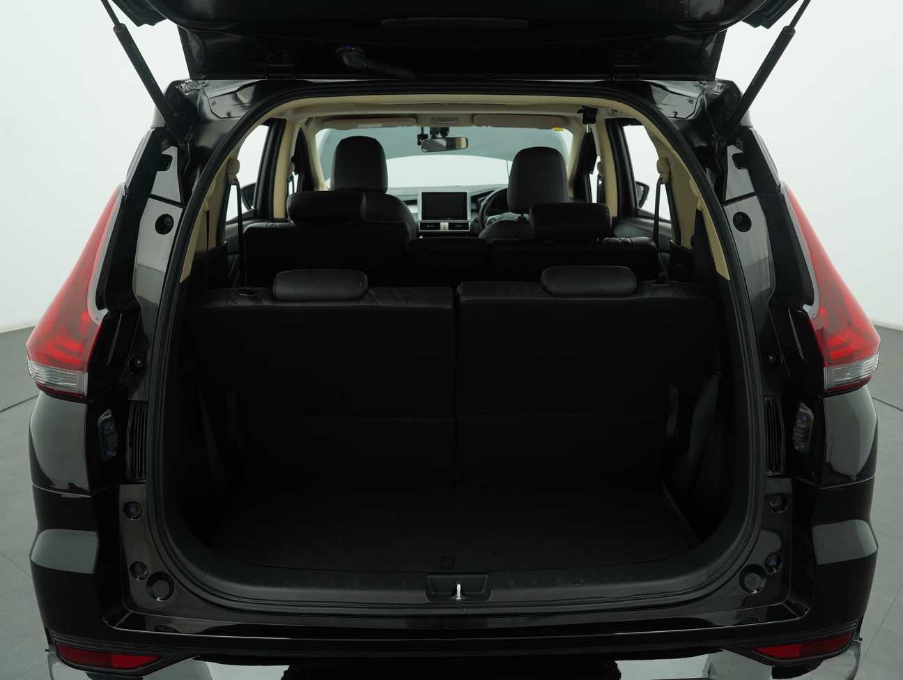 used 2023 Mitsubishi Xpander  1.5