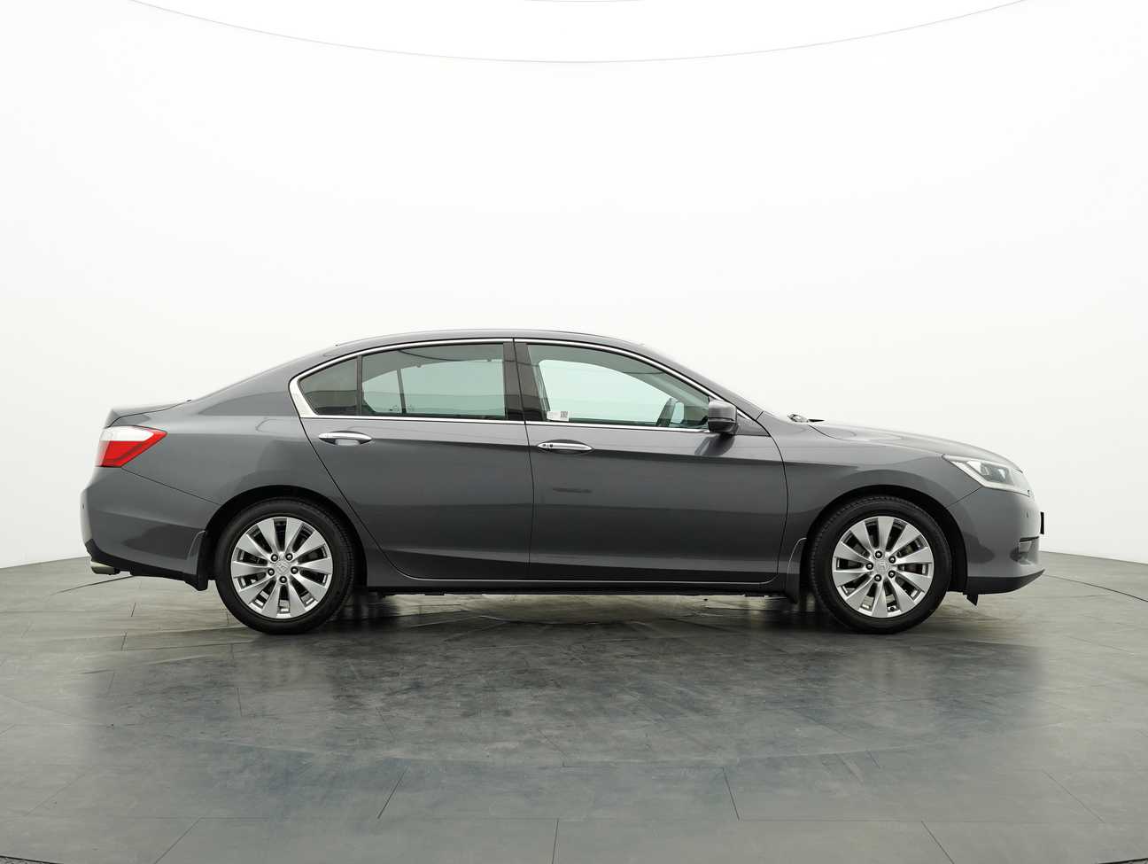 used 2016 Honda Accord VTi-L 2.0