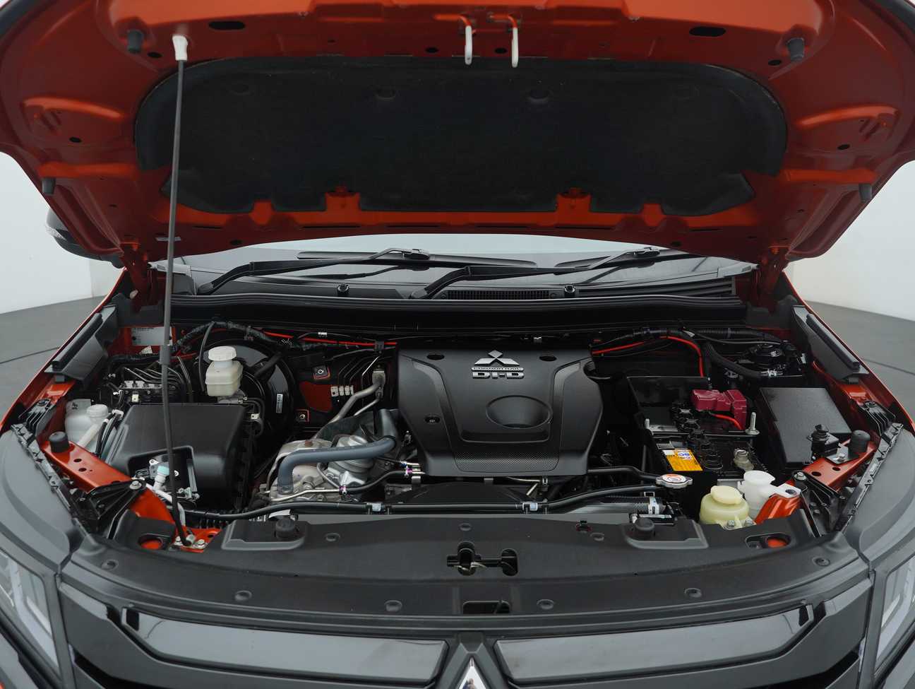terpakai 2023 Mitsubishi Triton VGT Athlete Dual Cab 2.4