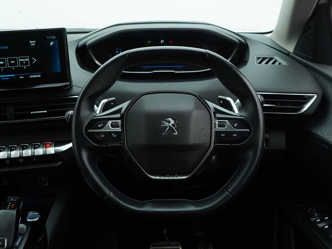 terpakai 2024 Peugeot 3008 THP Allure 1.6