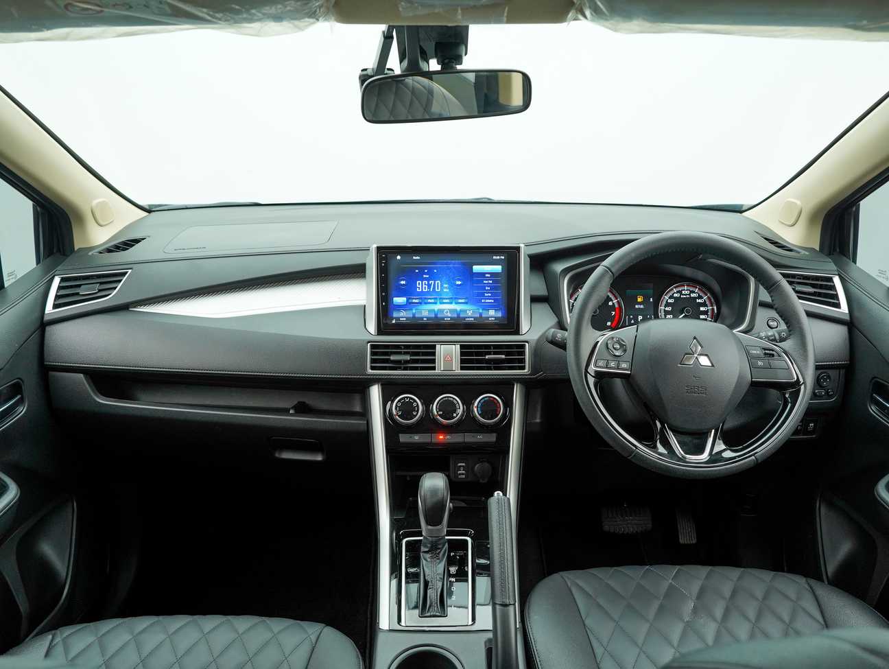 used 2022 Mitsubishi Xpander  1.5