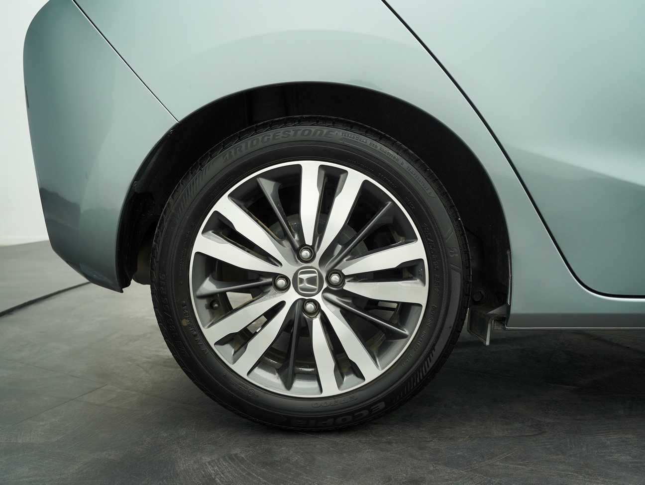 used 2015 Honda Jazz V 1.5