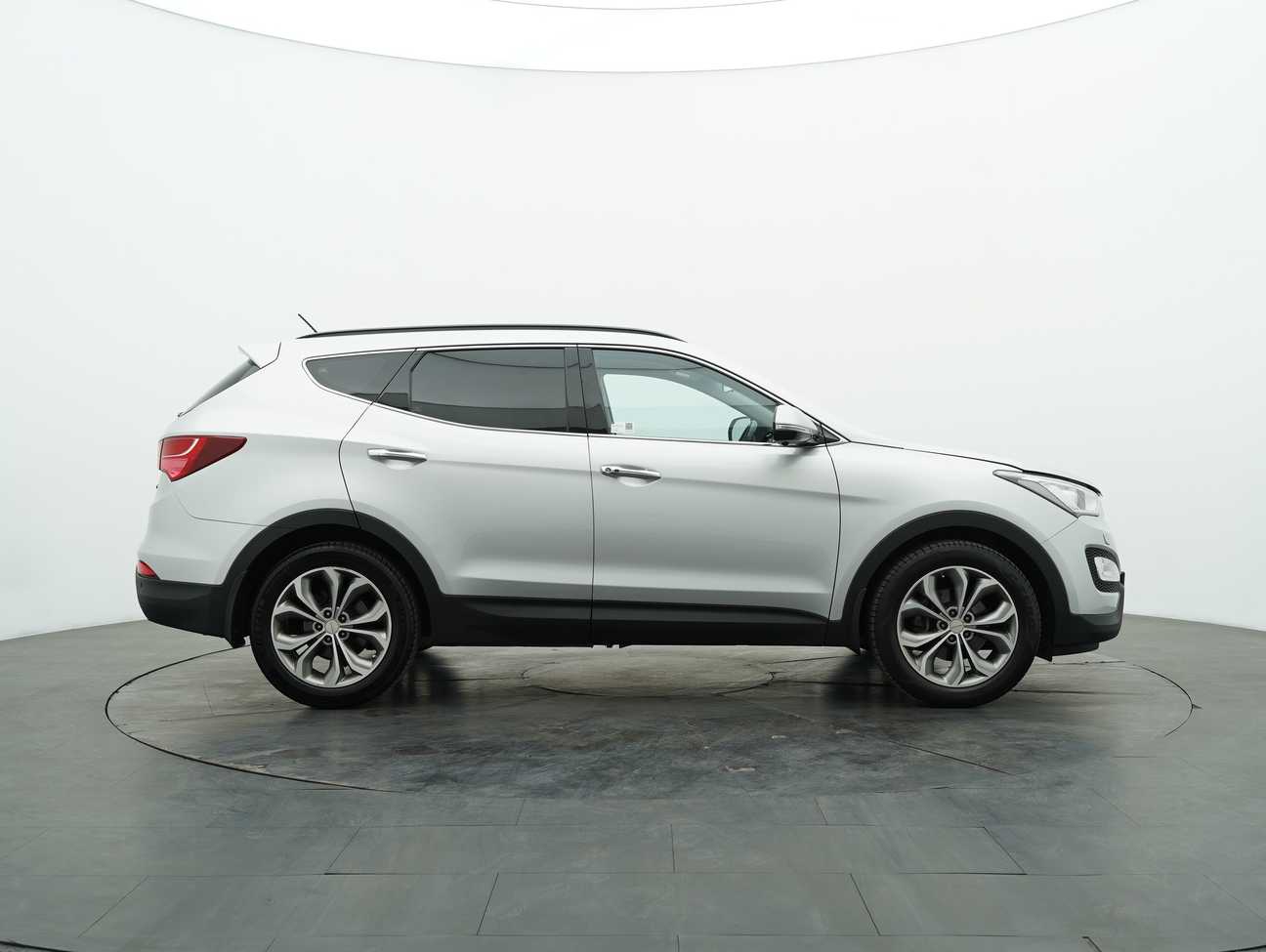 used 2014 Inokom Santa Fe Executive Plus 2.4