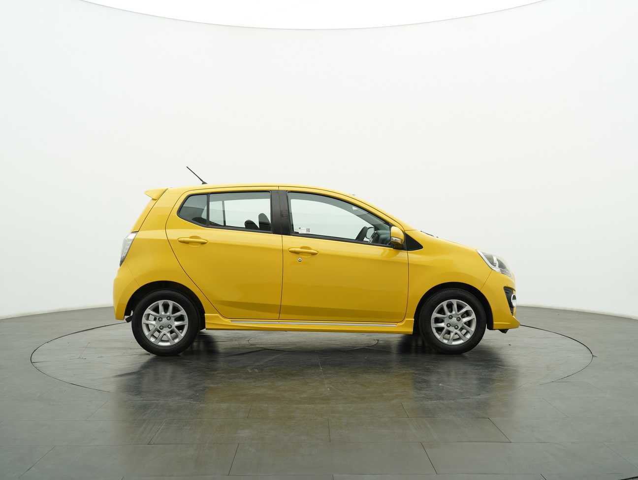 terpakai 2015 Perodua AXIA SE 1.0