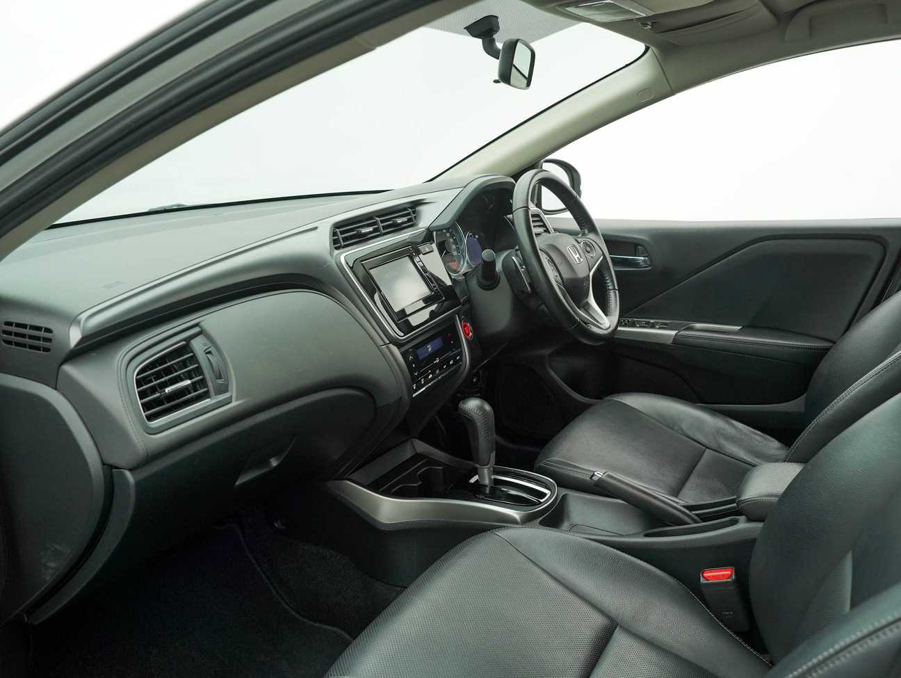 used 2018 Honda City V 1.5