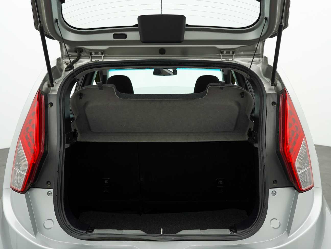 used 2015 Proton Iriz Standard 1.3