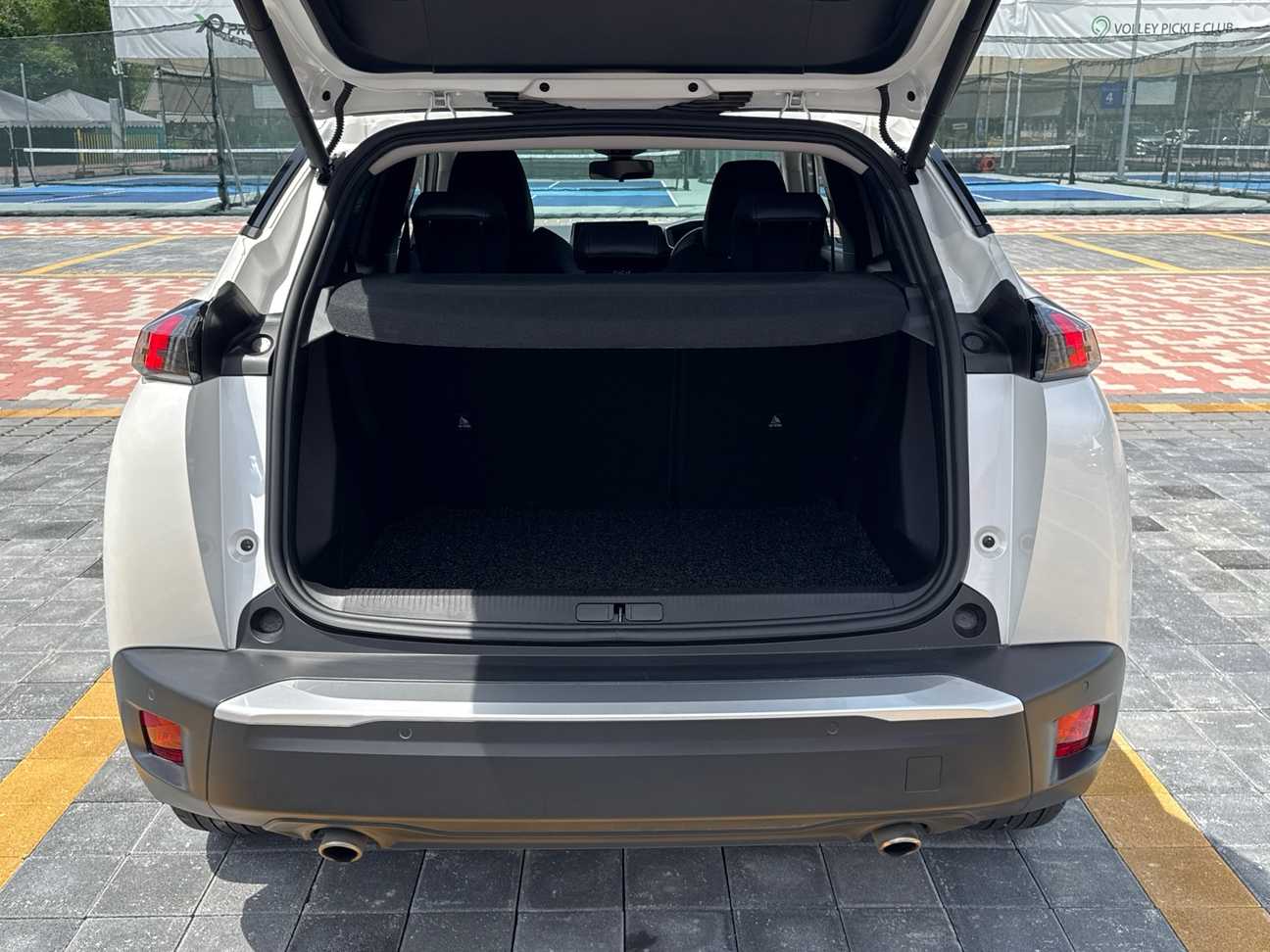 used 2024 Peugeot 2008 Allure 1.2