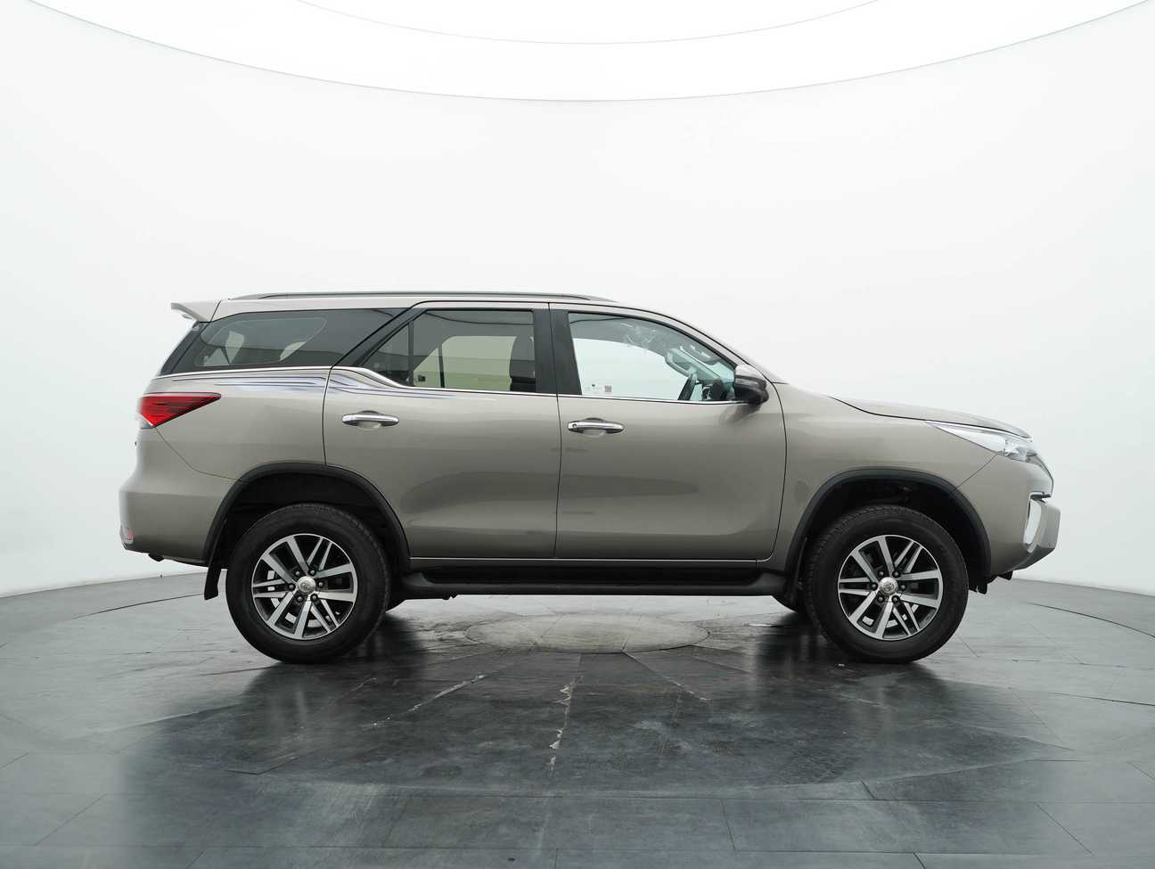 used 2019 Toyota Fortuner VRZ 2.4