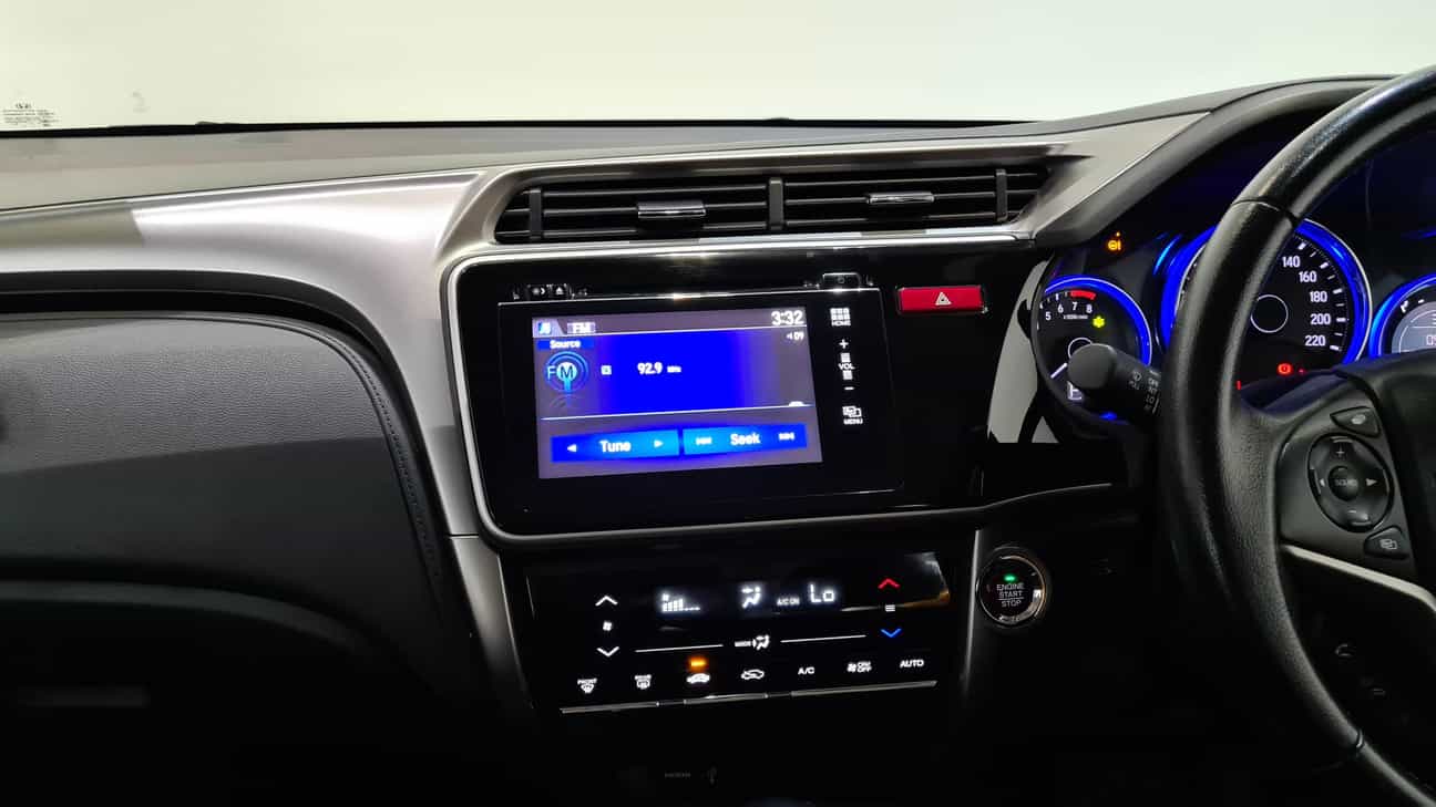 used 2015 Honda CITY V 1.5