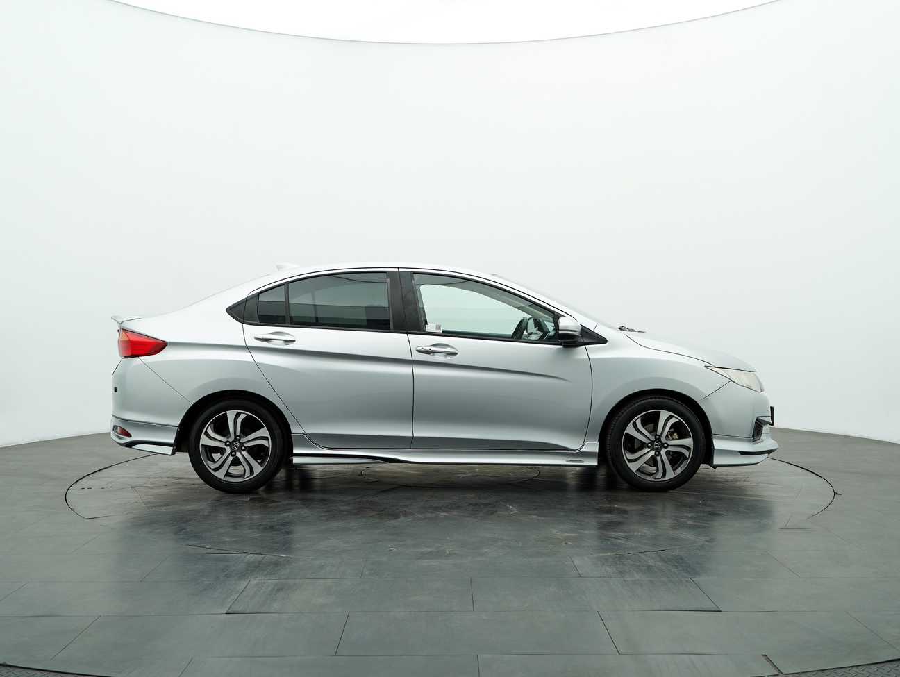used 2014 Honda City V 1.5