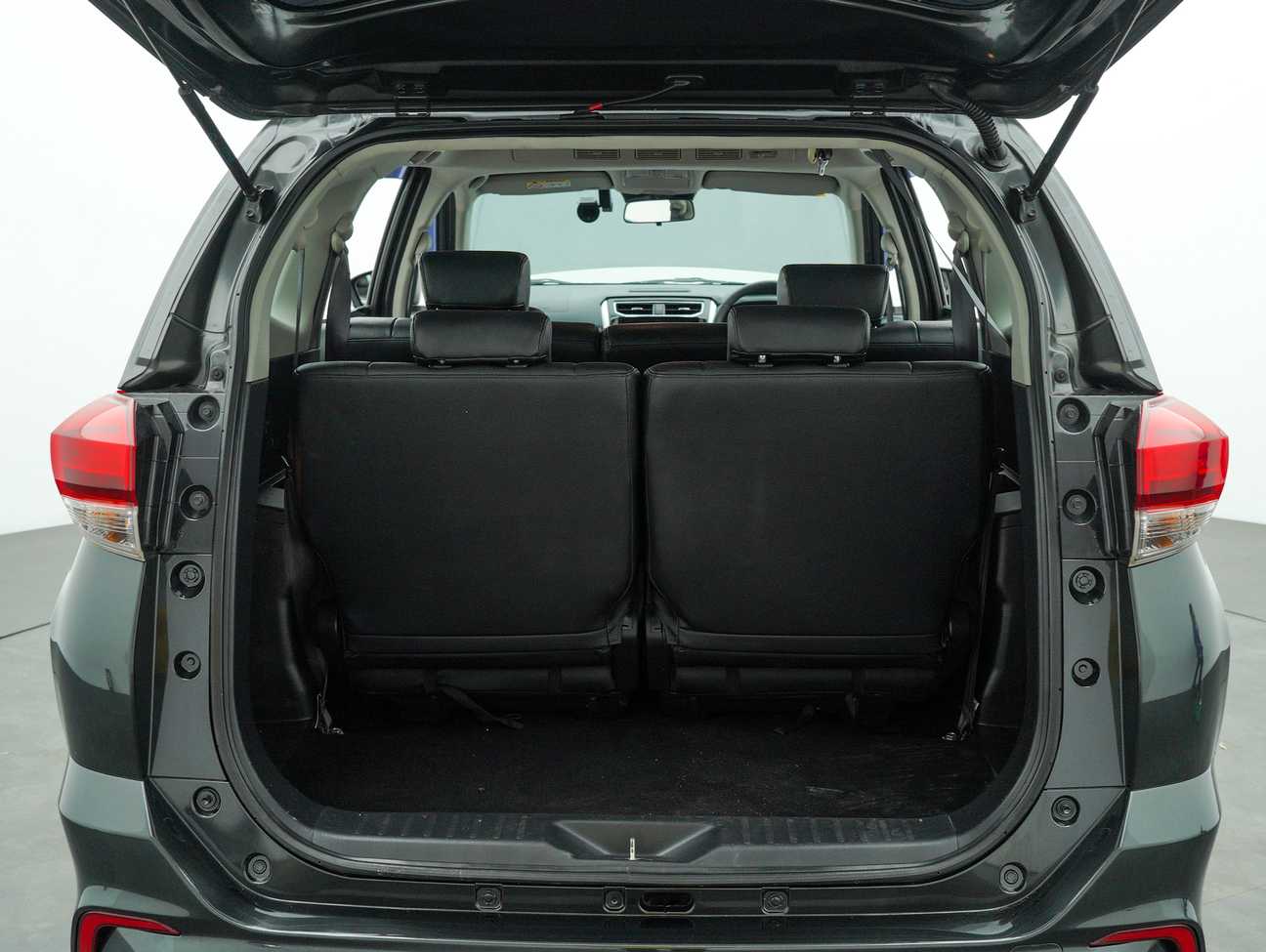 terpakai 2020 Perodua Aruz AV 1.5