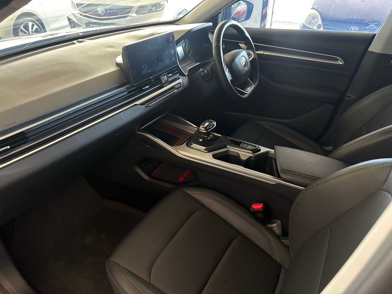 used 2024 Proton S70 Premium 1.5