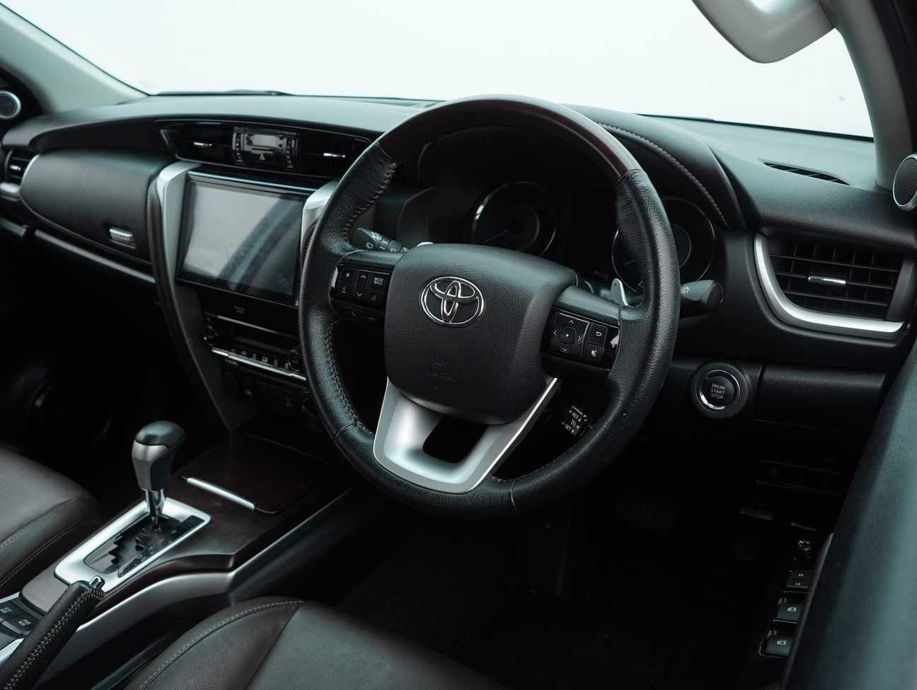 terpakai 2019 Toyota Fortuner SRZ 2.7