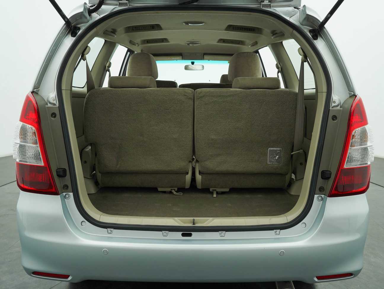 used 2012 Toyota Innova G 2.0