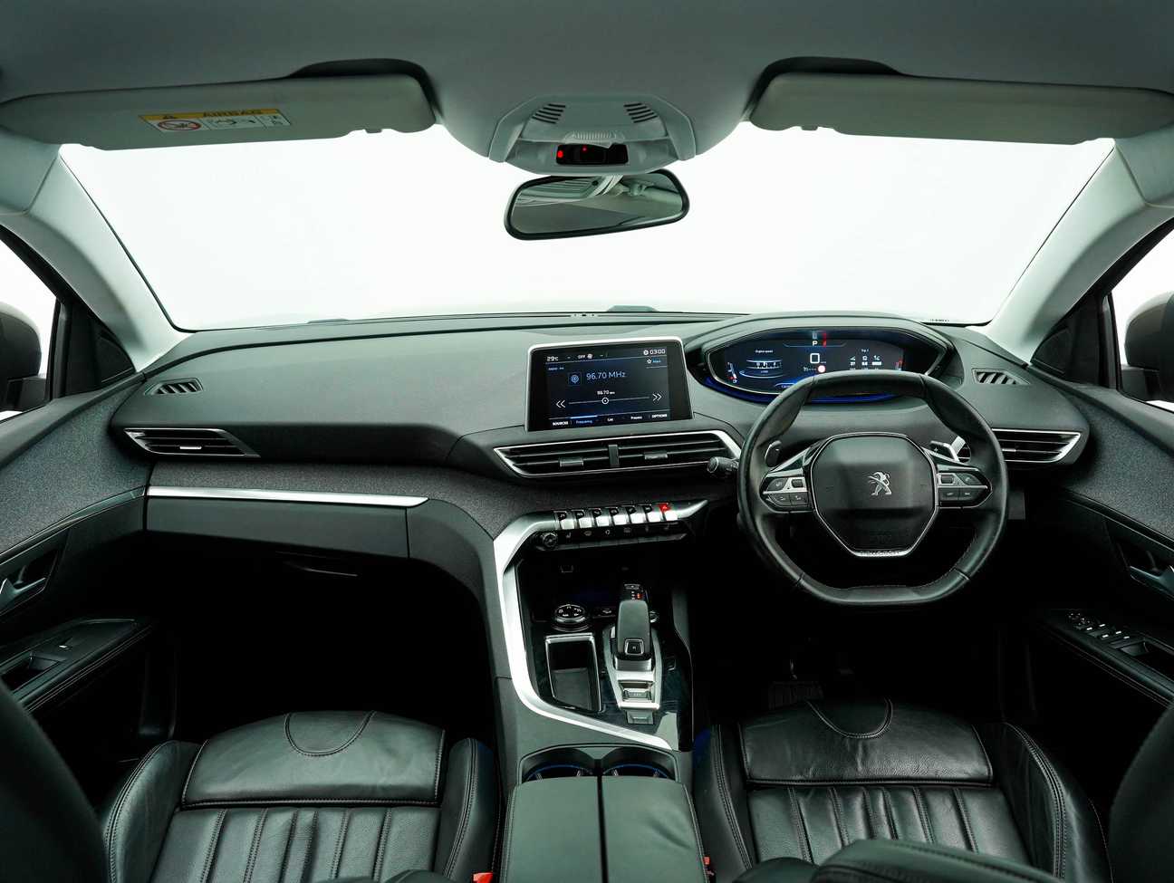 used 2018 Peugeot 5008  1.6