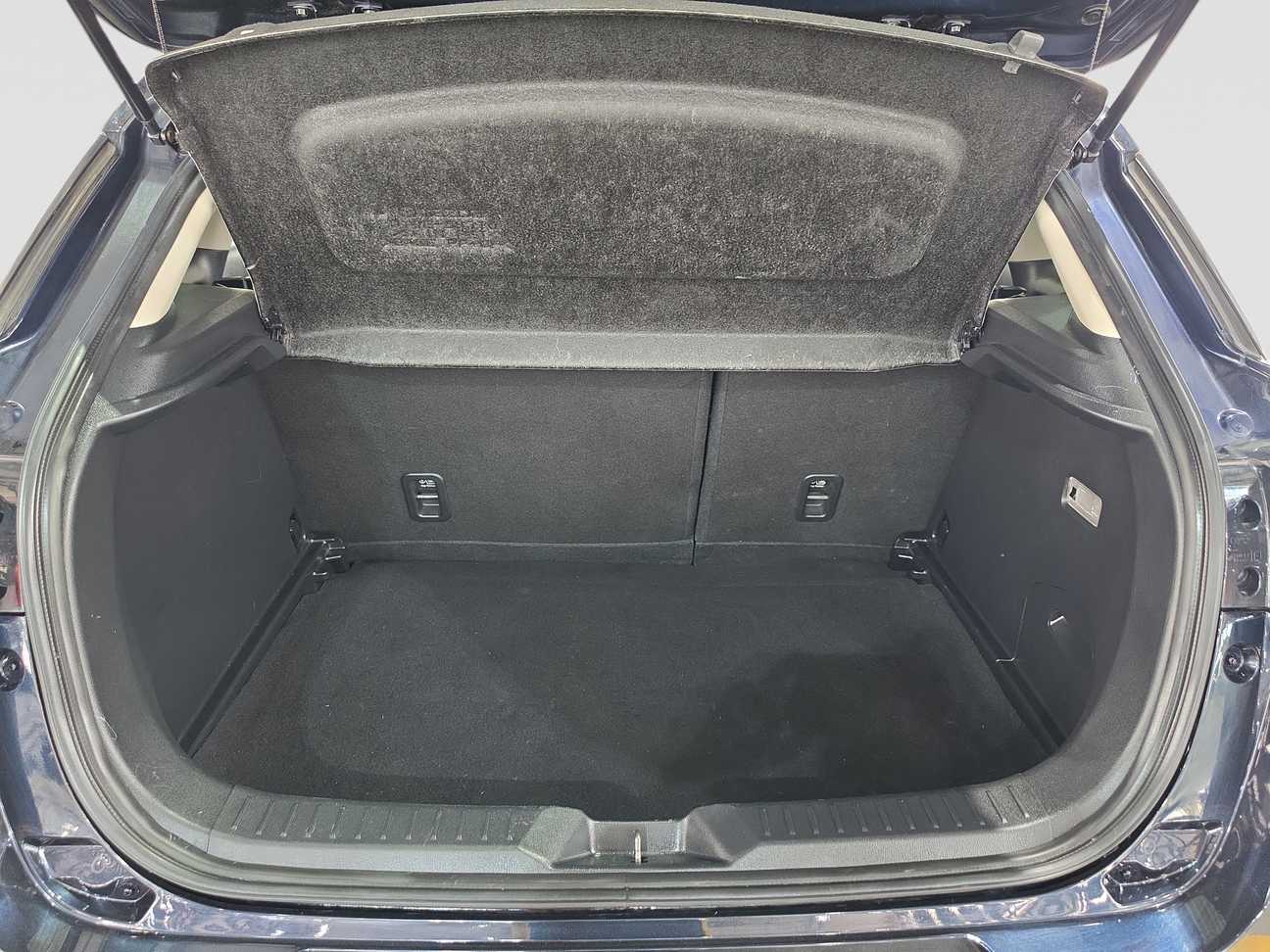 terpakai 2018 Mazda CX-3 SKYACTIV-G GVC 2.0