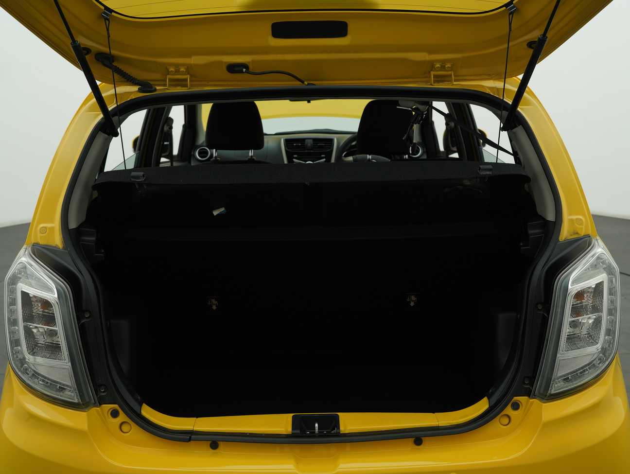 terpakai 2015 Perodua AXIA SE 1.0