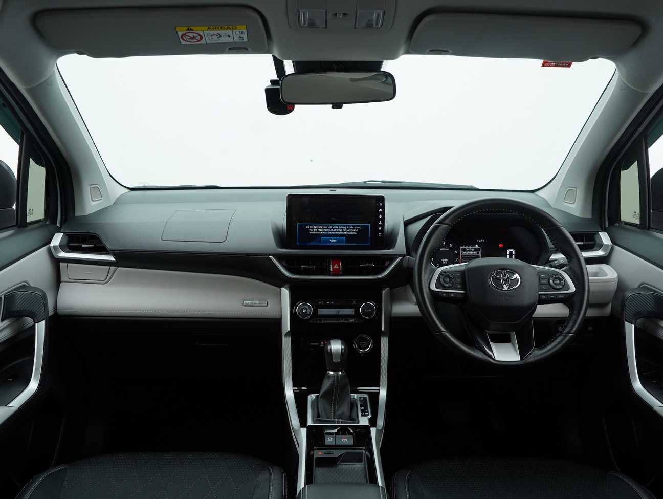 terpakai 2022 Toyota Veloz  1.5