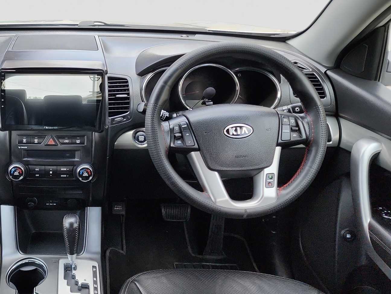 used 2011 Kia Sorento  2.4