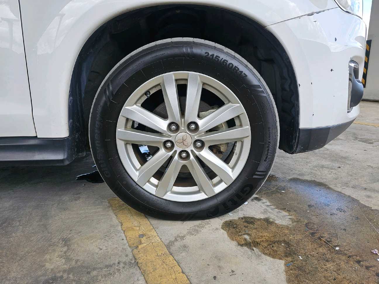 terpakai 2015 Mitsubishi ASX  2.0