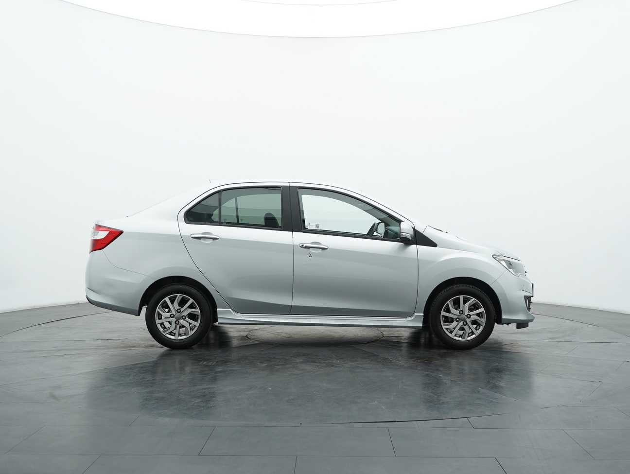 terpakai 2016 Perodua Bezza Advance 1.3