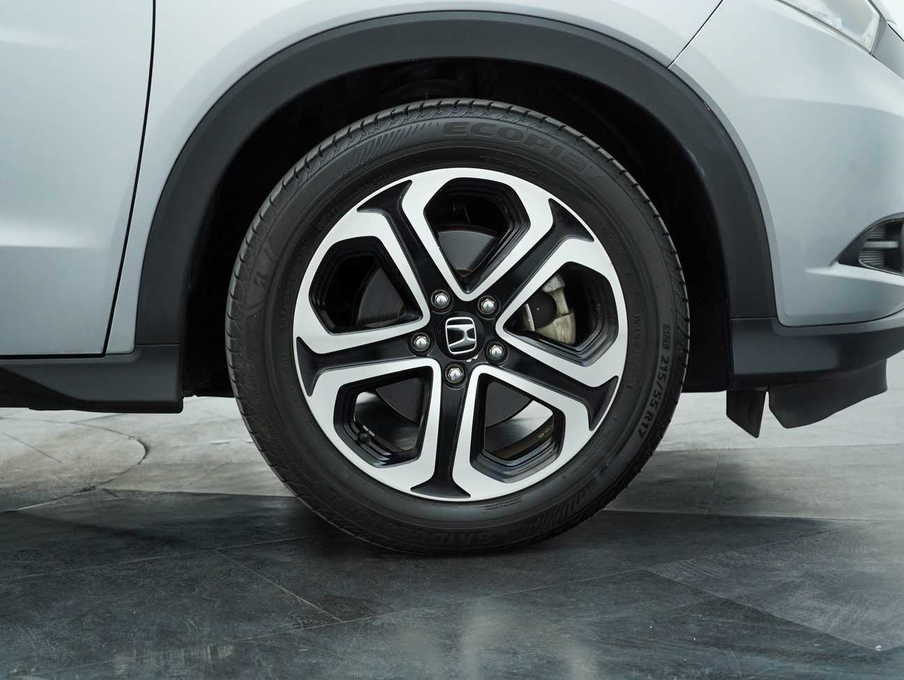 used 2017 Honda HR-V V 1.8