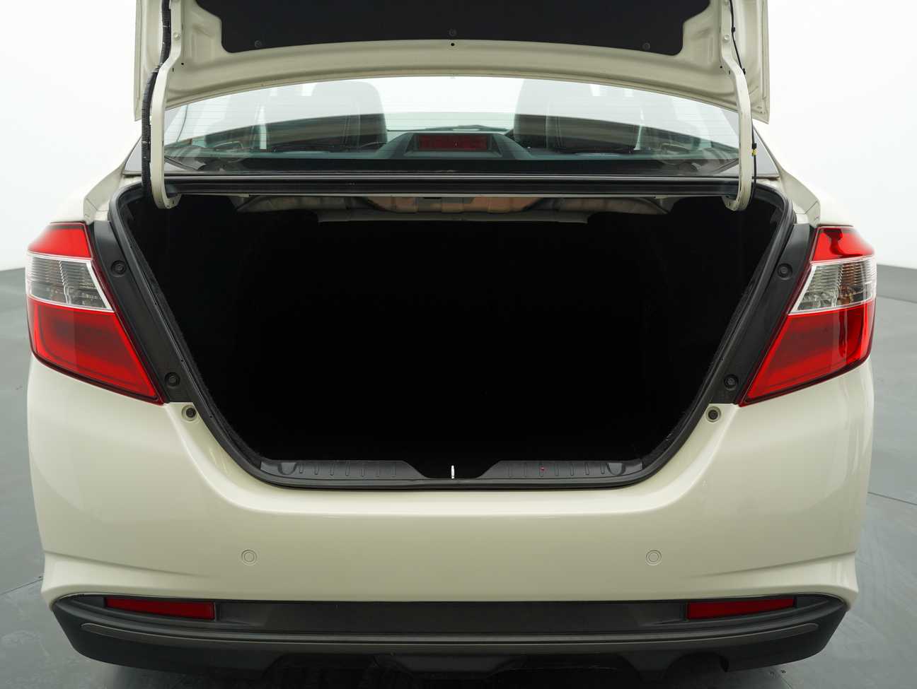 used 2018 Perodua BEZZA AV 1.3