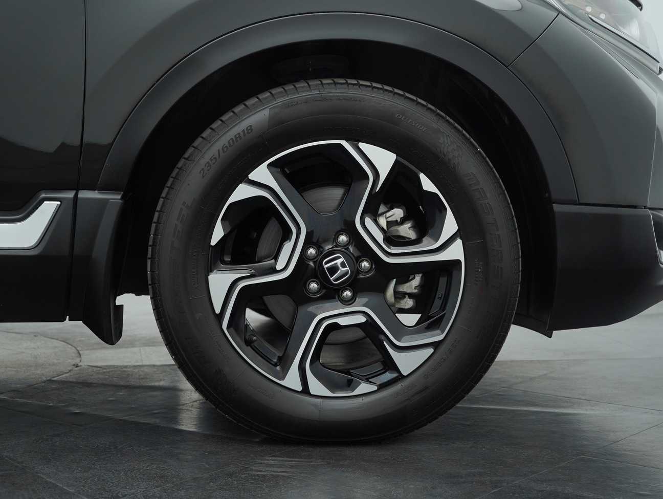 terpakai 2018 Honda CR-V TC-P VTEC 1.5