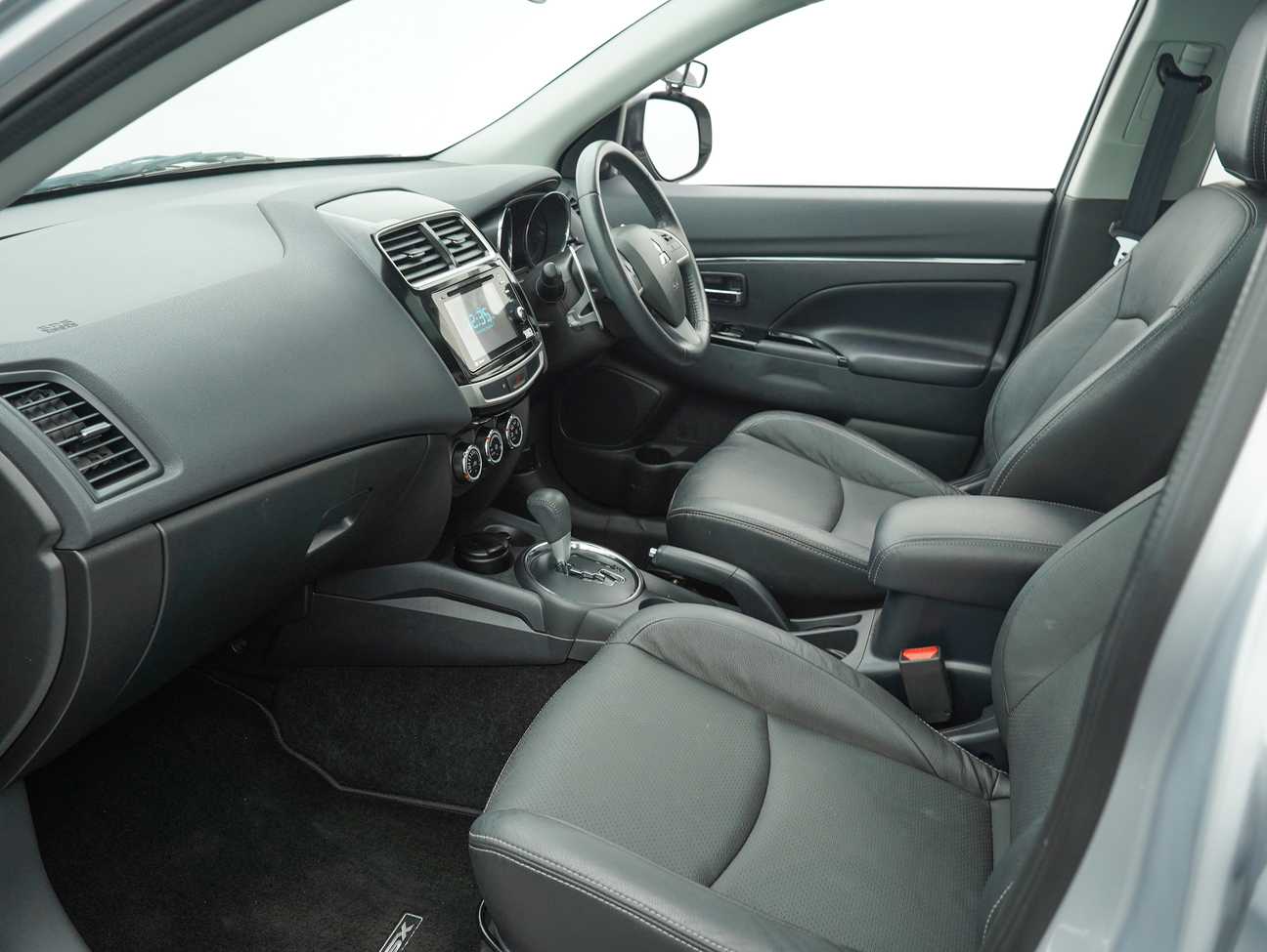 used 2017 Mitsubishi ASX  2.0