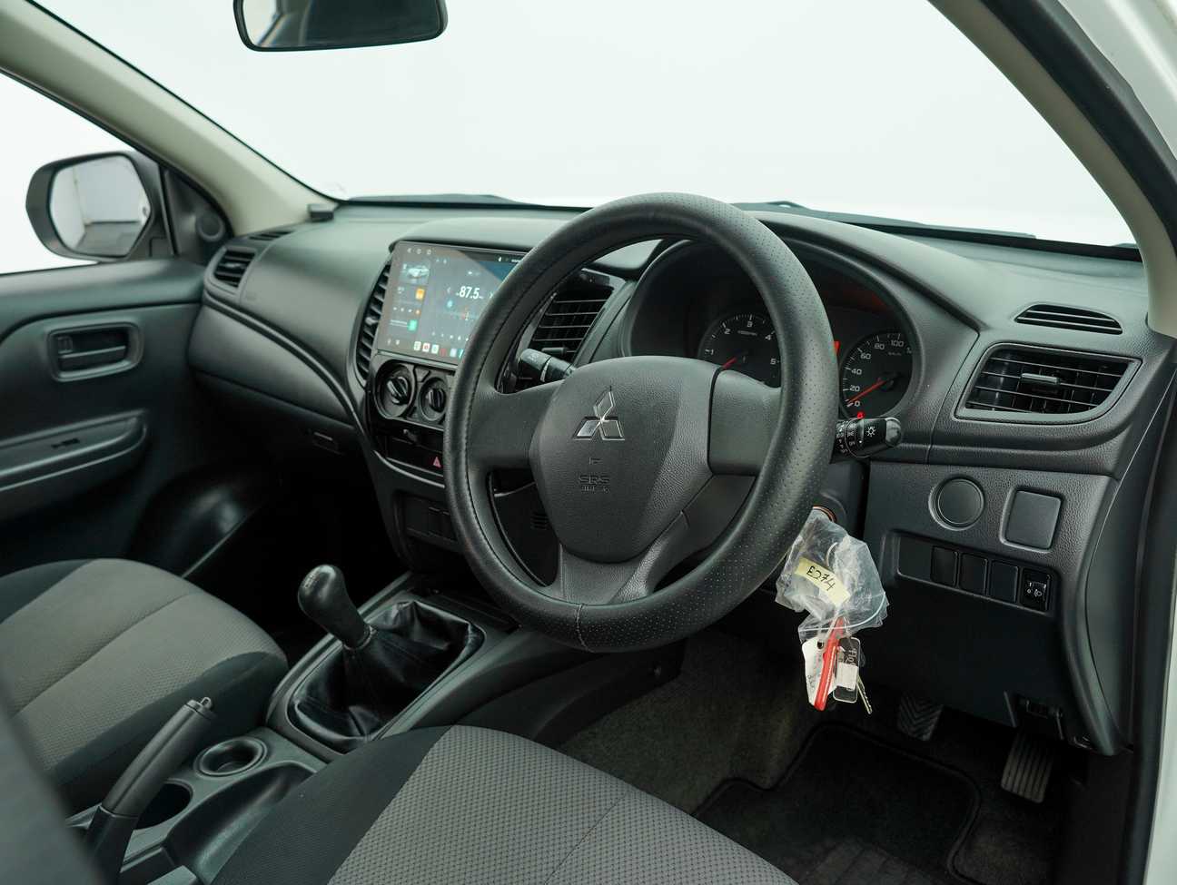 used 2022 Mitsubishi Triton Quest Dual Cab 4X2 2.5