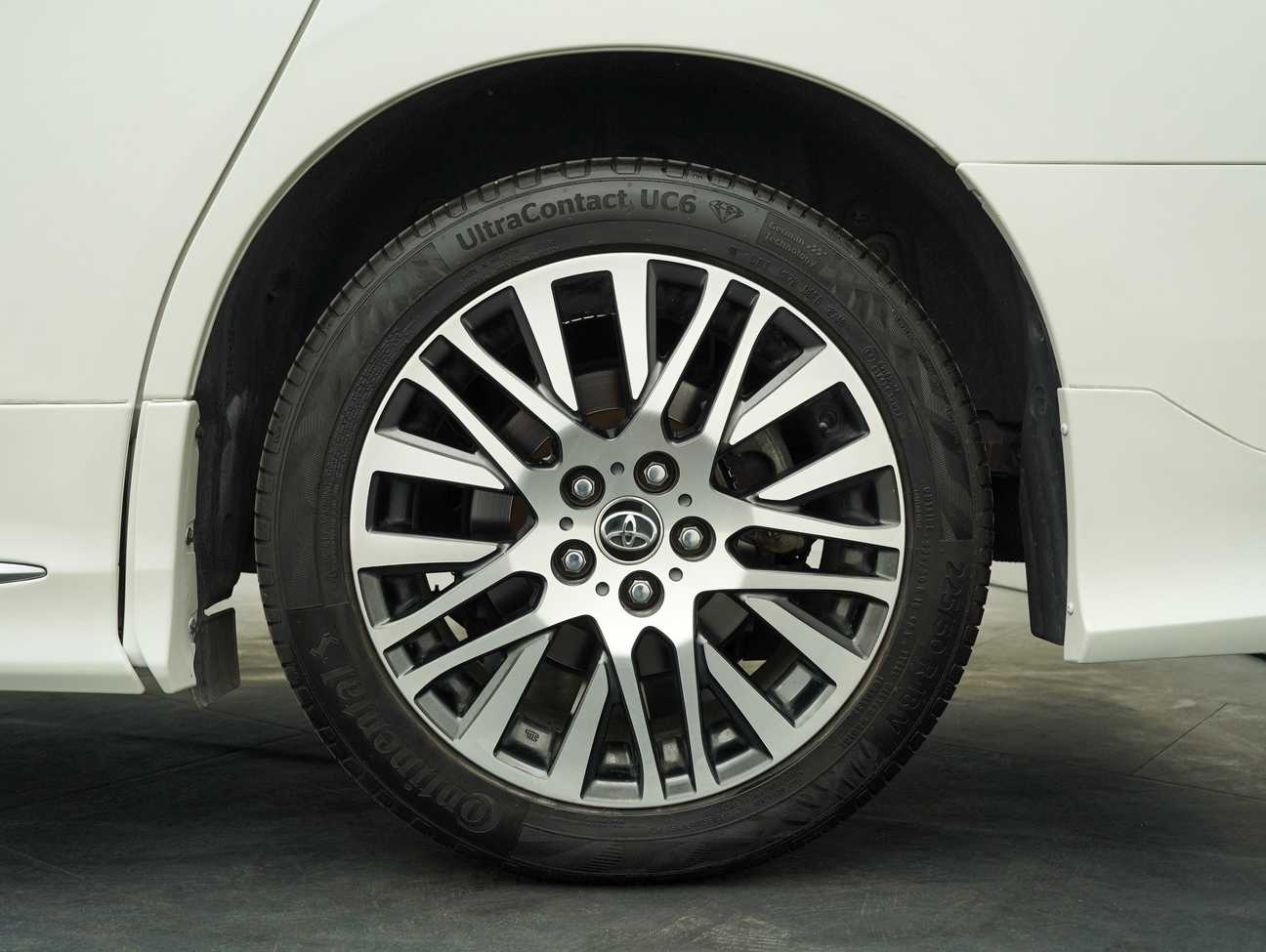 used 2017 Toyota Vellfire ZG 2.5