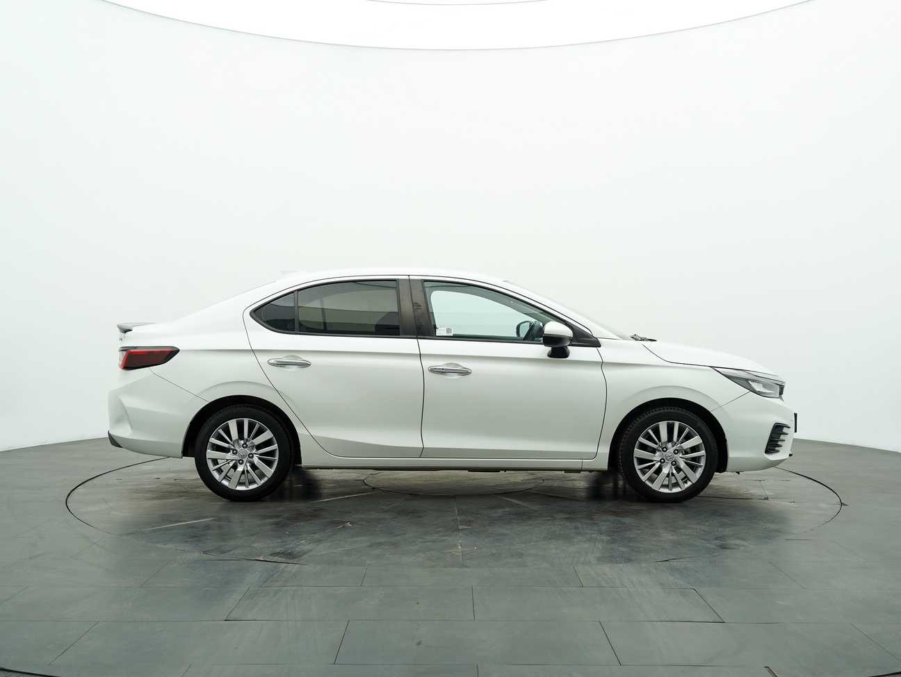 used 2021 Honda City V 1.5