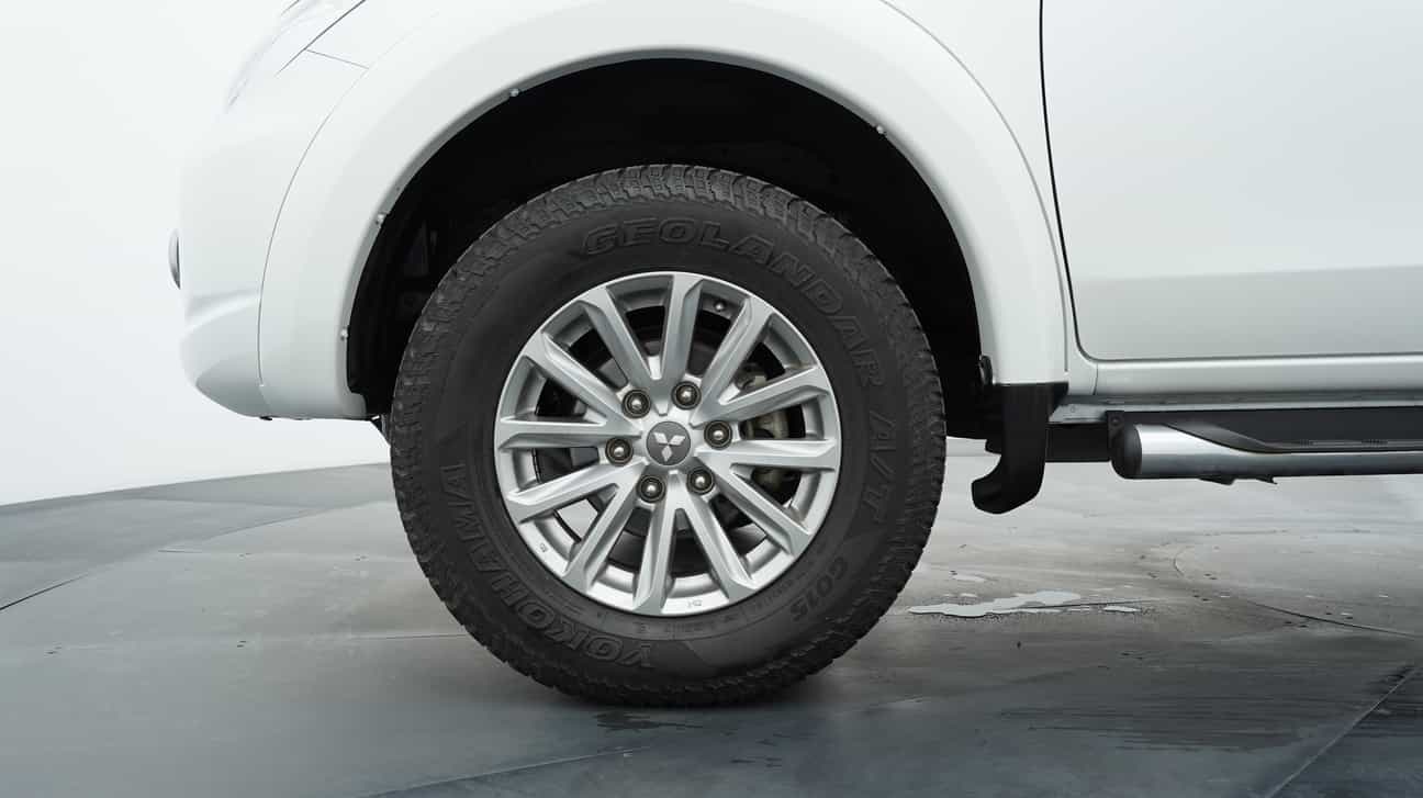 used 2015 Mitsubishi TRITON VGT HS 4WD DC 2.5