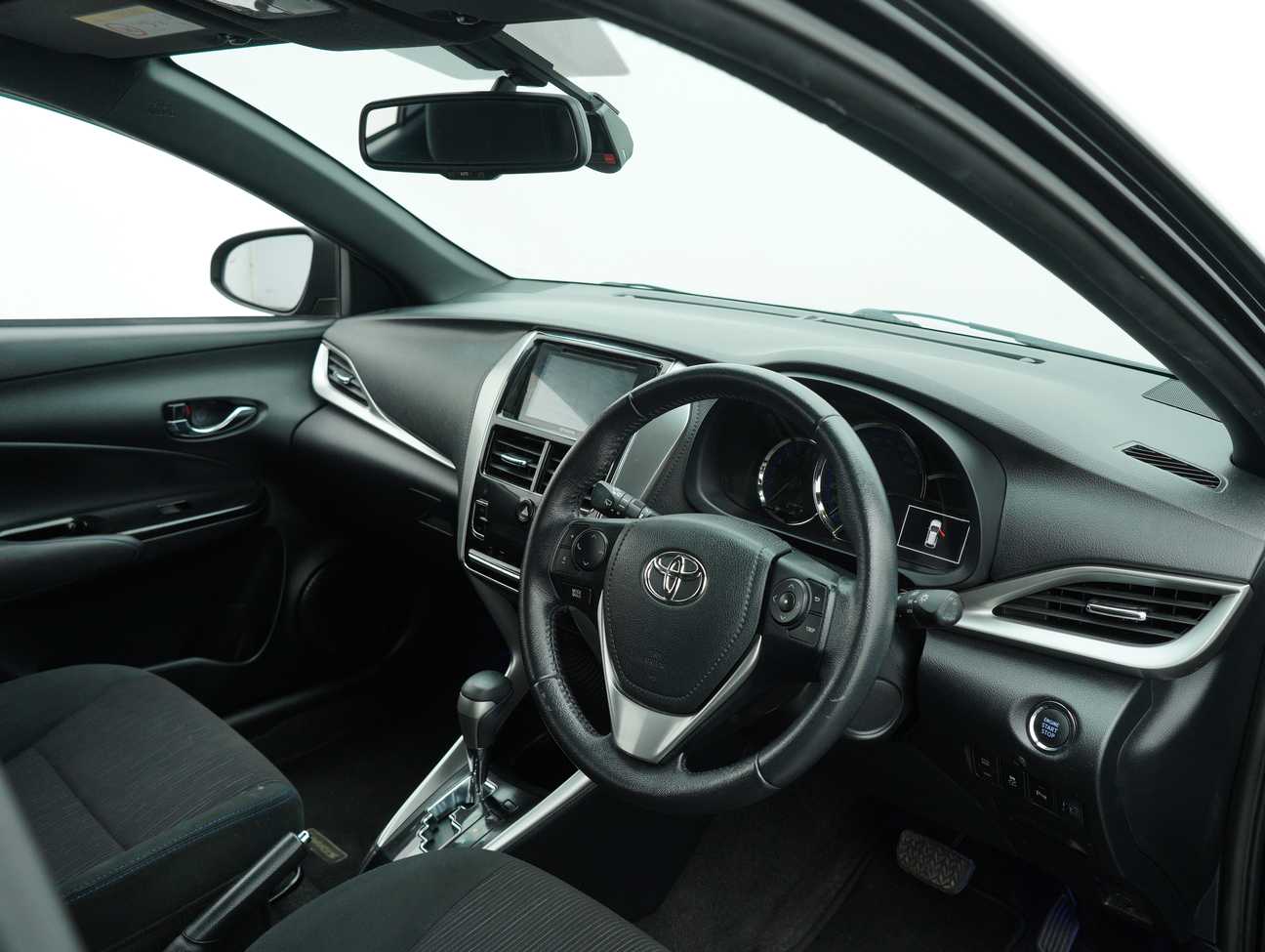 terpakai 2020 Toyota Yaris G 1.5